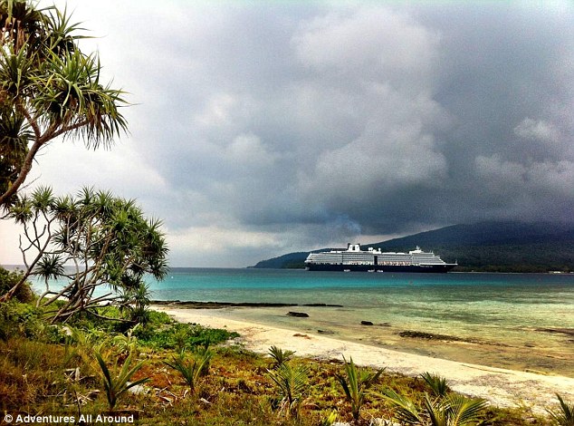 Woods travelled the South Pacific in December 2013 on MS Oosterdam, a Holland America ship