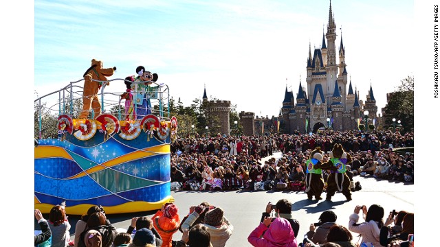 The Magic Kingdom (Disneyland) retains its most popular title in a few countries. It was the top destination for Australians, despite the fact that the closest one is in Hong Kong. It was also the number one most searched domestic travel destination within Japan. 