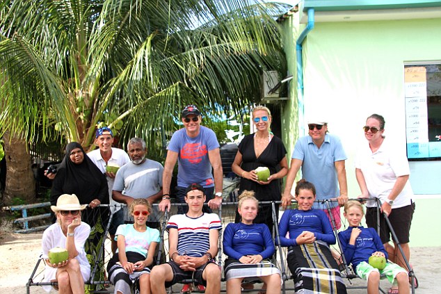 The familymoon included Lisa's family and friends and they even snapped some shots with the friendly resort staff