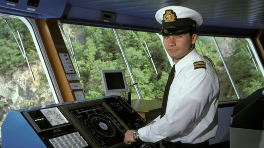 cruise_captain_istock.JPG