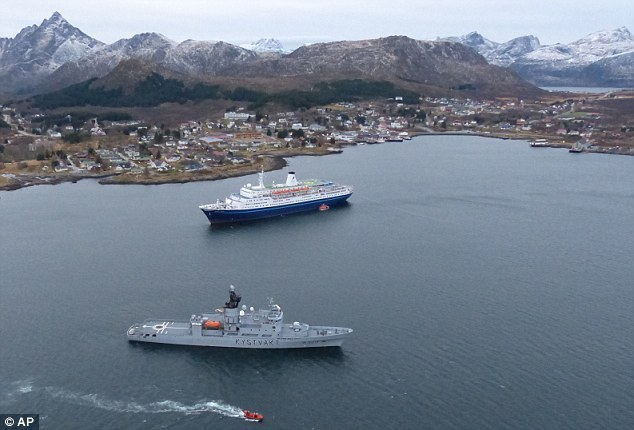 Passengers had been allowed to leave the cruise ship, which was carrying more than 1,000 people when it ran aground in the Lofoten archipelago earlier today (Saturday)
