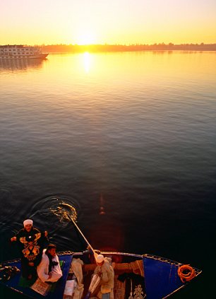Nile cruise boats