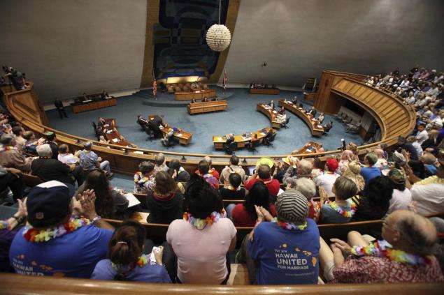 The Hawaii state Senate convened Tuesday to approve the bill that will allow same-sex marriage to be legal in the state of Hawaii.