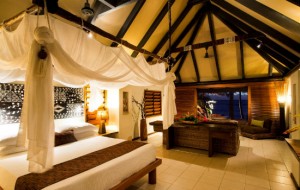 Beachfront Pool Bure