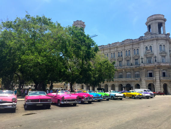 2015-11-29-1448828087-861189-oldcarsawaittouristsoutsideofParqueCentralOldHavana.jpg