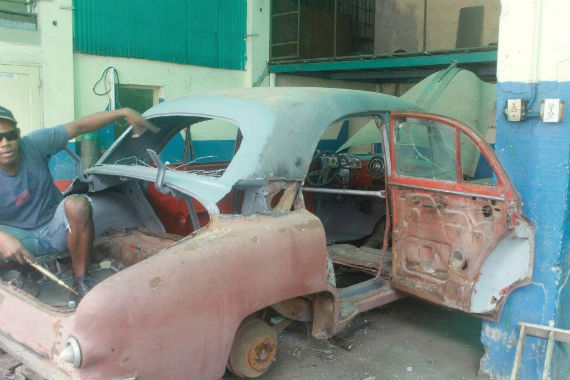 2015-11-29-1448828394-6267899-autorepairshop.jpg