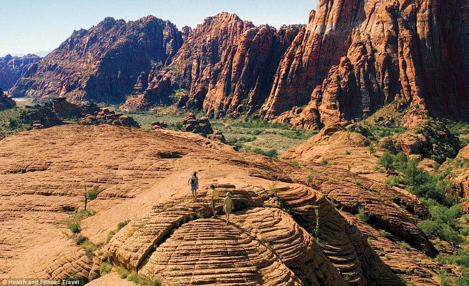 Strap on your walking boots and spend your honeymoon on an adventurous hiking escape amongst the breathtaking Red Mountains of Utah