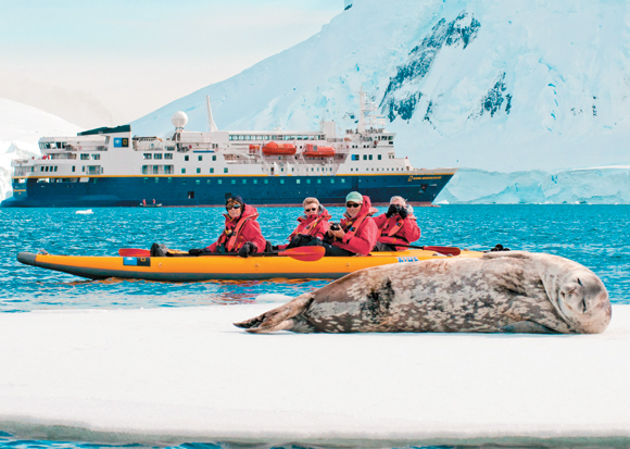 Lindblad Expeditions/National Geographic is giving agents a chance to win a 14-day “Journey to Antarctica” expedition.