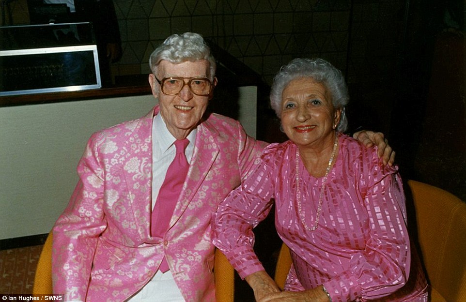 Although many of his outtakes feature miserable families and couples, some merry pensioners were happy to dress in matching ensembles