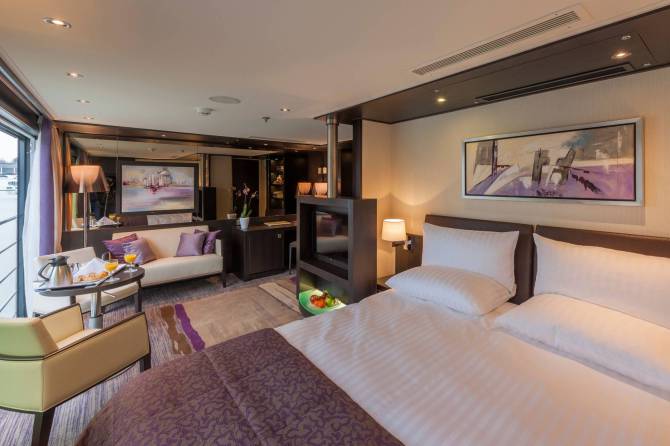 TRAVEL Provence 131159