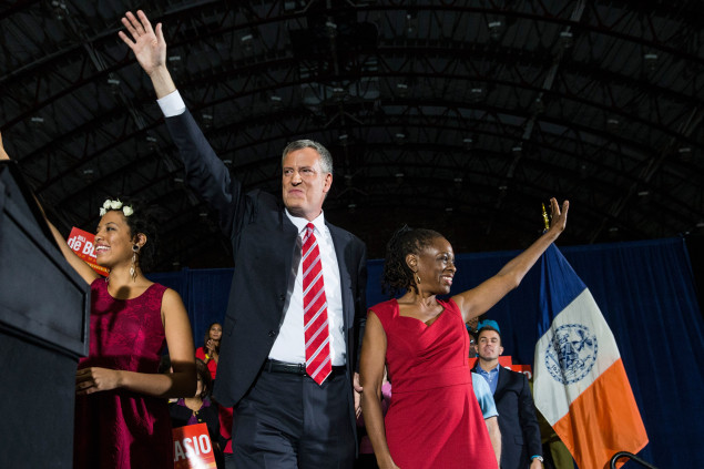 Mayor de Blasio wants the issue of his wife's chief of staff, Rachel Noerdlinger, to be case closed. (Photo by Andrew Burton/Getty Images)