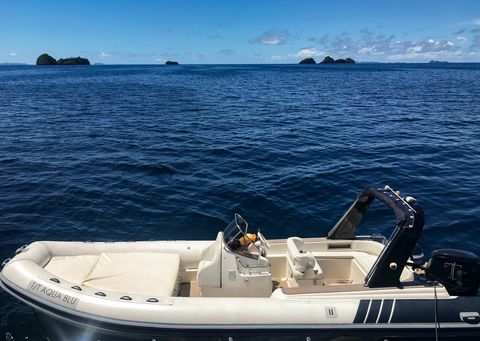 diving and snorkeling excursions from the aqua blu ship in raja ampat, indonesia