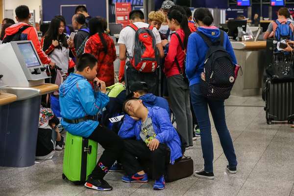 Delta cancels 278 flights Wednesday, works toward recovery photo