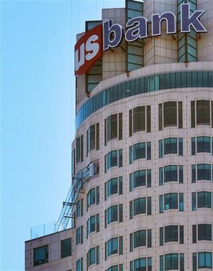 AP reporter's terrifying trip on 1,000-foot-high glass slide