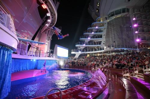 oasis of the seas pool