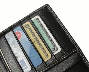 Find best deals on credit cards with help from 8 websites