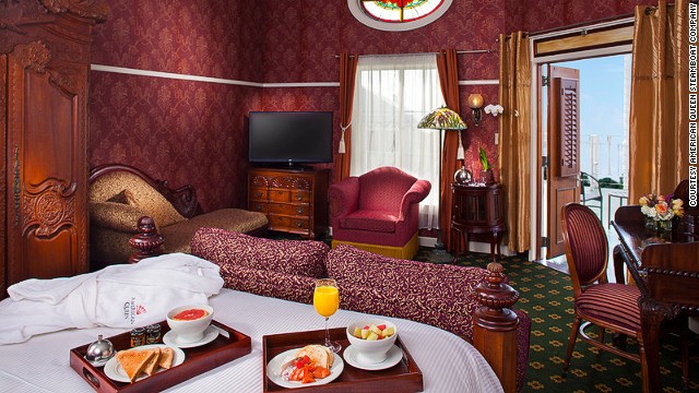 Mark Twain didn't smoke cigars, play cards or pen grumpy essays here. But you can tell your friends he did.