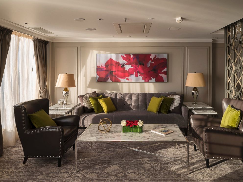 PHOTO: The Crystal Serenitys Crystal Penthouse living room is pictured. 