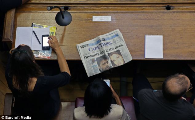 Journalists gathered for a briefing at the Western Cape High Court ahead of Shrien Dewani's expected arrival