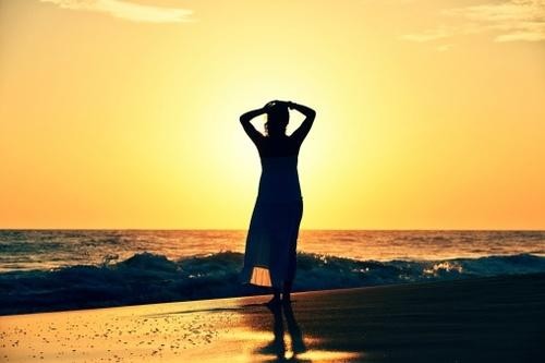 woman-travel-alone