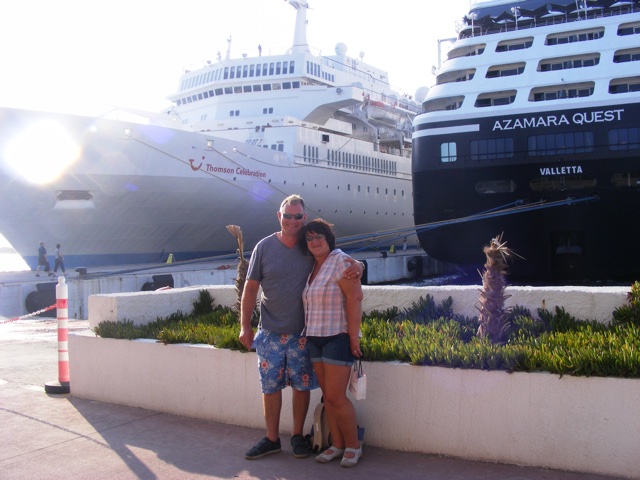 Honeymooners sue over bed bug-ridden cruise cabin